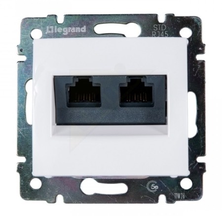 

Розетка RJ-45+RJ-45 скрытый монтаж категория 6, белый, Legrand Valena (774247)