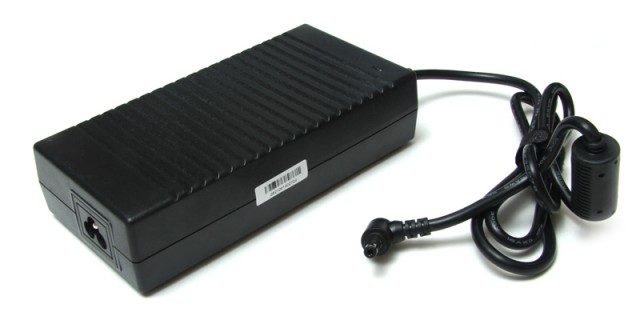 

Адаптер питания Pitatel для Acer 19V 9.5A (5.5x2.5) (AD-189), AD-189