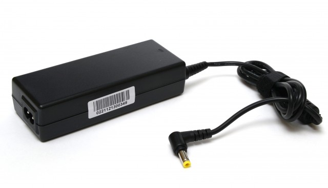 

Адаптер питания Pitatel для Fujitsu (Fujitsu-Siemens) 19V 4.22A (5.5x2.5) (AD-077), AD-077