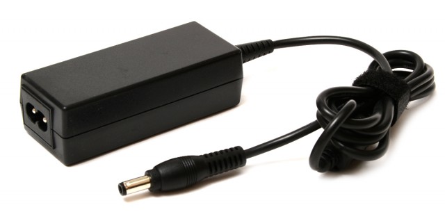 

Адаптер питания Pitatel для Toshiba 19V 1.58A (5.5x2.5) (AD-156), AD-156