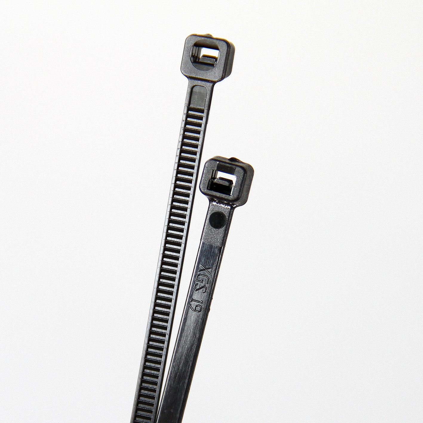 

Стяжка Telecom, 200мм x 4мм, 100шт., черный (TIE4.0X200MM-B)