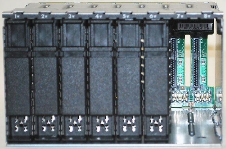 

Корзина HPE DL38X Gen10, 8x2.5" HS SAS3/SATA3 (826691-B21), DL38X Gen10