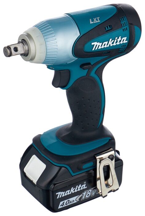 

Гайковерт Makita DTW251RME, аккумуляторный, ударный, 230 Н·м, квадрат 1/2", 4 А·ч, Li-Ion, 18В, два аккумулятора, кейс, 1.7кг, DTW251RME