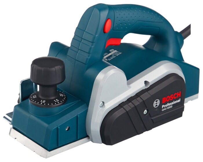 

Электрорубанок BOSCH GHO 6500, 650 Вт, сетевой, глубина строгания 2.6 мм, глубина выборки паза до 9 мм, ширина строгания 8.2 см, 2.8 кг (0601596000), GHO 6500