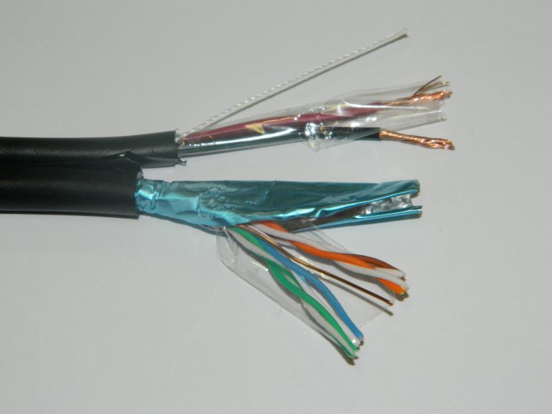 Витая пара FTP кат.5, 4 пары, CCA, 200м., внешний, одножильный, черный, с кабелем питания 2x0.75мм2, LC (LC FTP-6592.25.1H)