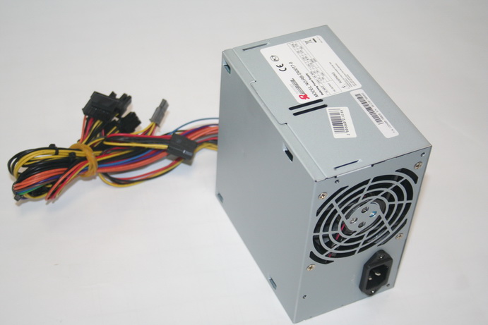 

Блок питания 400 Вт ATX INWIN Power Rebel, 80 мм, Bulk (OEM) (RB-S400T7-0), Power Rebel