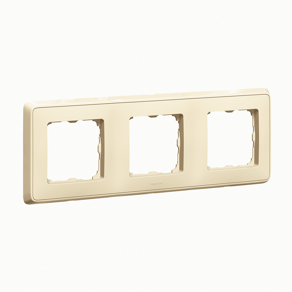 

Рамка Legrand Cariva, 3-поста, слоновая кость (773753)