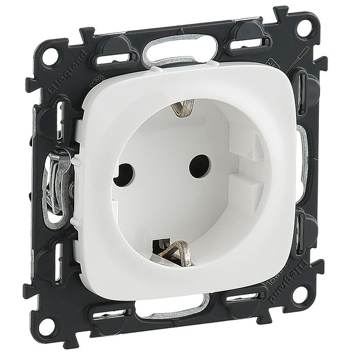

Розетка Legrand Valena ALLURE, скрытый монтаж, однопостовая, с з/к, 16A, механизм с накладкой и суппортом, белый (753721)