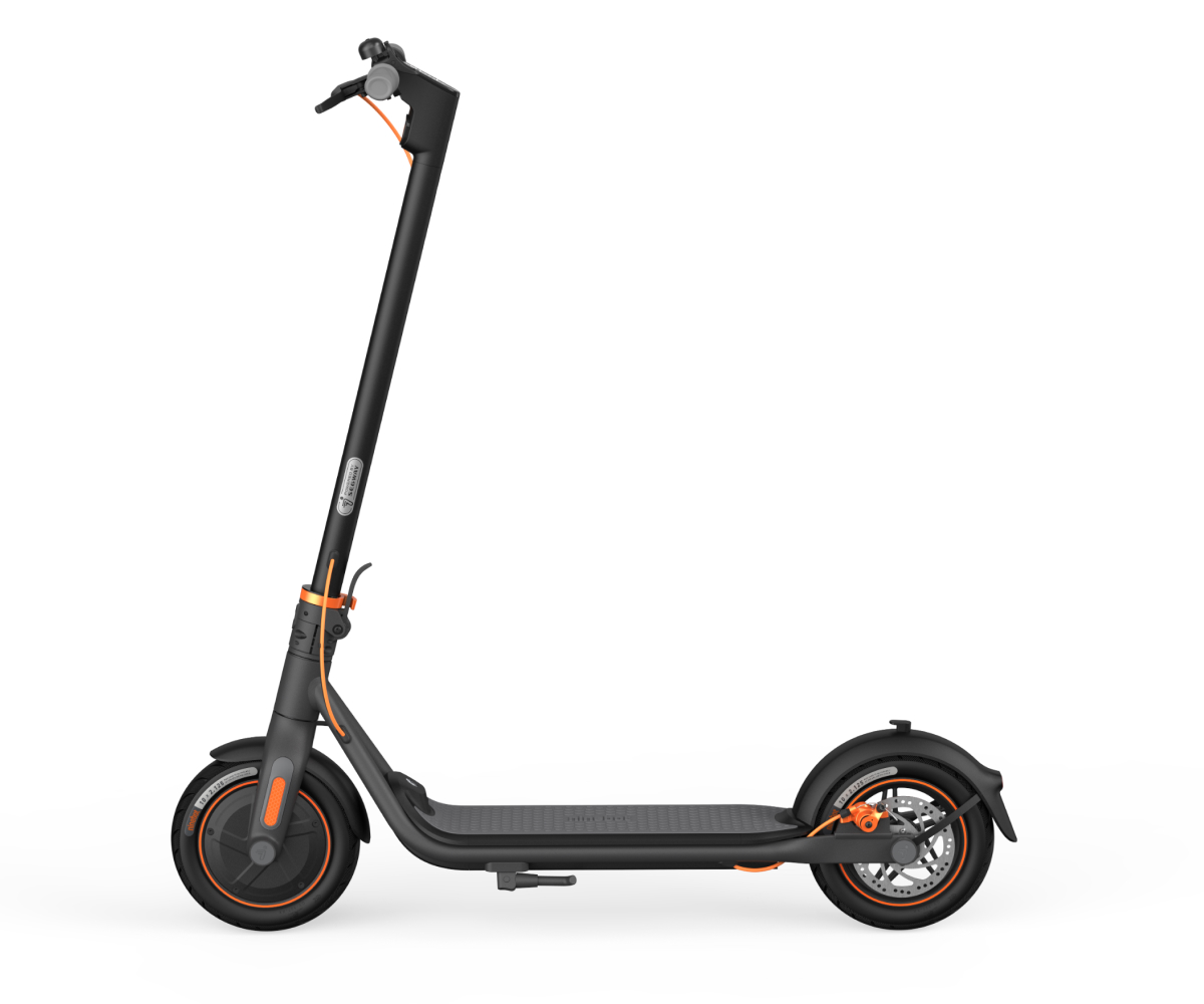 

Электросамокат Ninebot KickScooter F40, черный, KickScooter F40