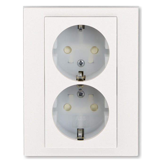 

Розетка ABB, скрытый монтаж, 2-х постовая, с з/к, со шторками, 16A, в сборе, IP20, безвинтовые зажимы, жемчуг / ледяной (2CHH223457C6068), 0