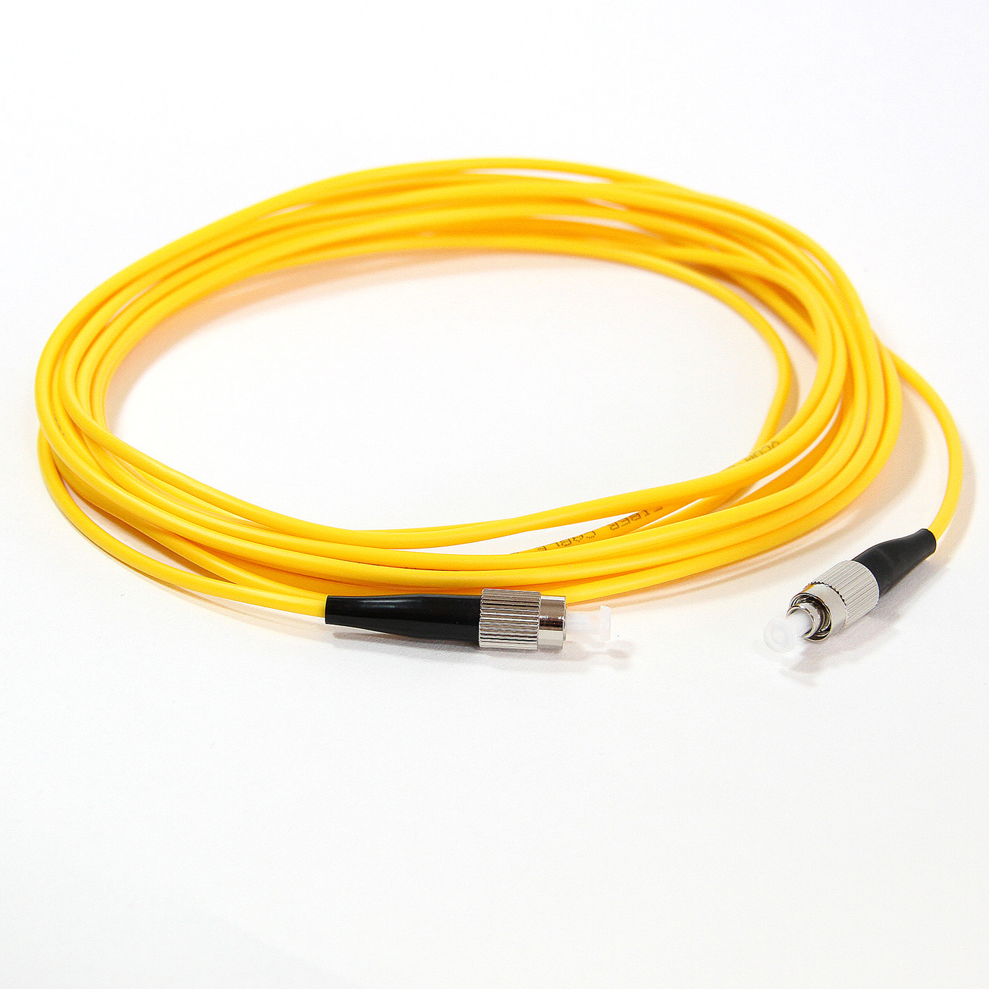 

Патч-корд оптический Vcom VSU101-5M, FC/UPC-FC/UPC, одномодовый, 9/125, OS2, одинарный, 5м, желтый (VSU101-FC/U-SM-SMX-5.0), VSU101-5M