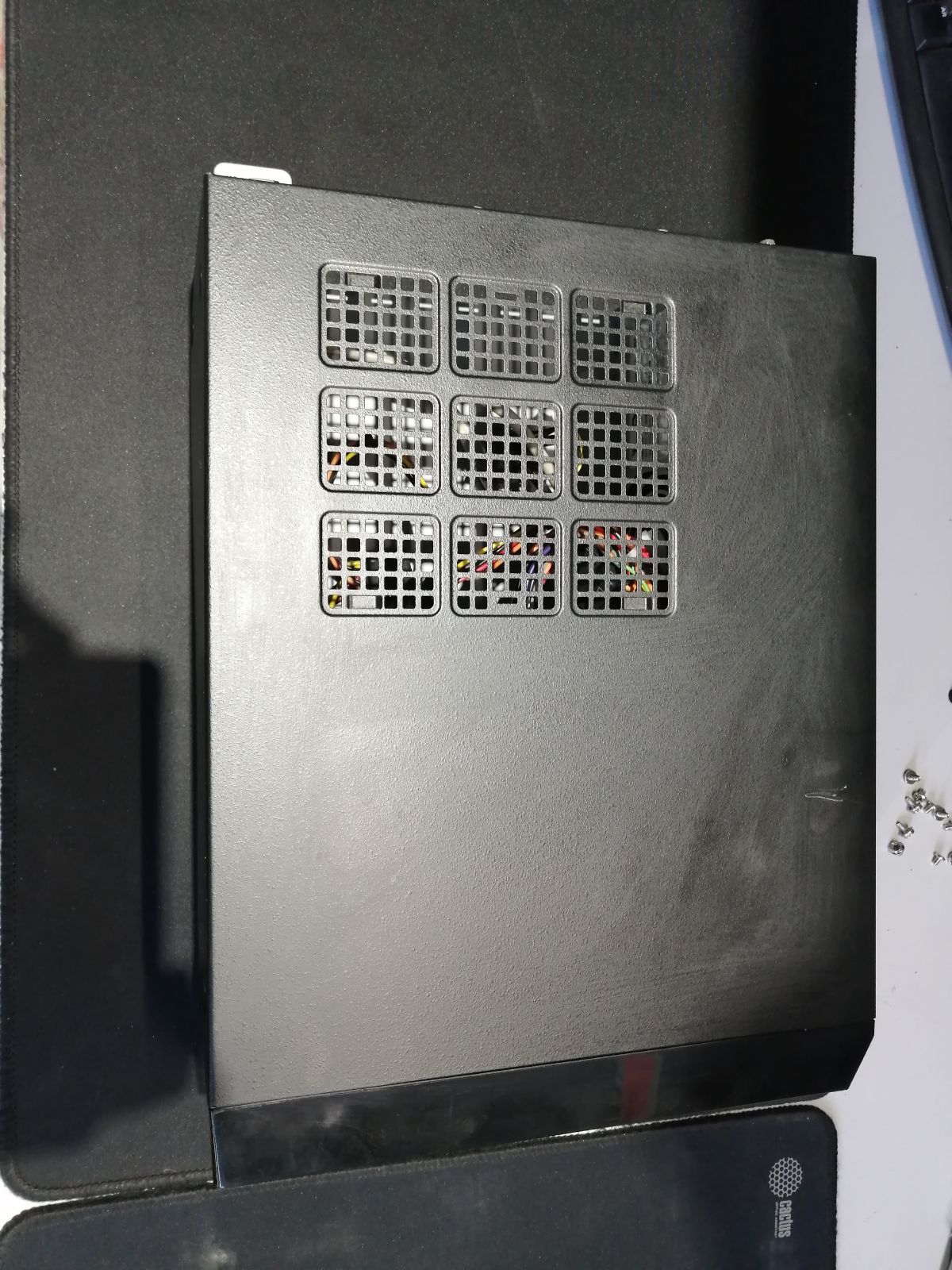 

Корпус INWIN BP655 , mini-ITX, Slim-Desktop, черный, 200W (BP655BL) б/у, следы монтажа,сильные царапины и потёртости,, BP655