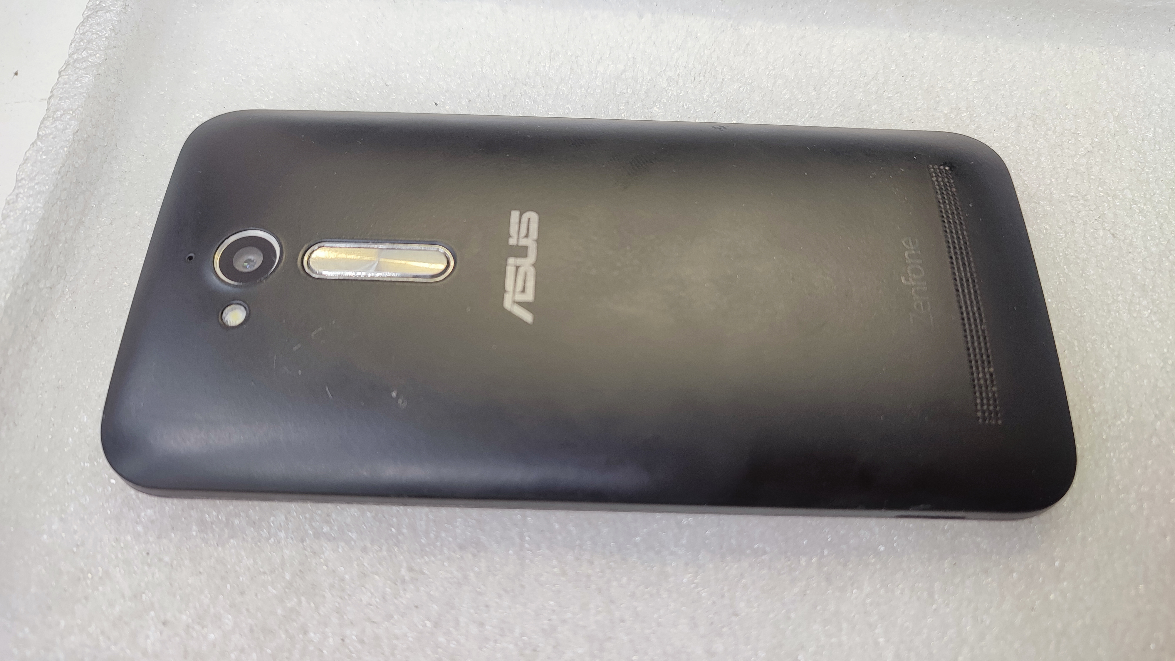 Смартфон ASUS ZenFone Go ZB500KL-1A049RU, 5