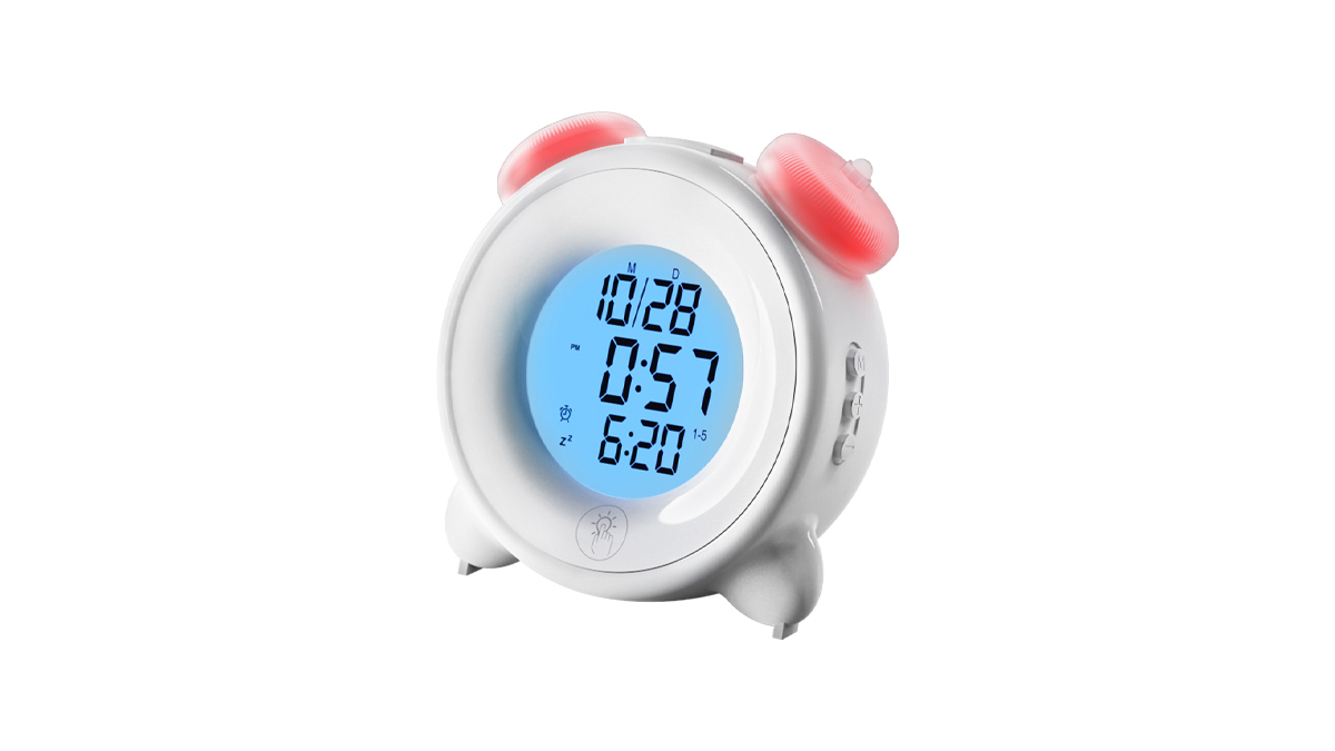 Часы Ritmix CAT-057, синяя подсветка, 3xAAA/USB, будильник, дата, белый