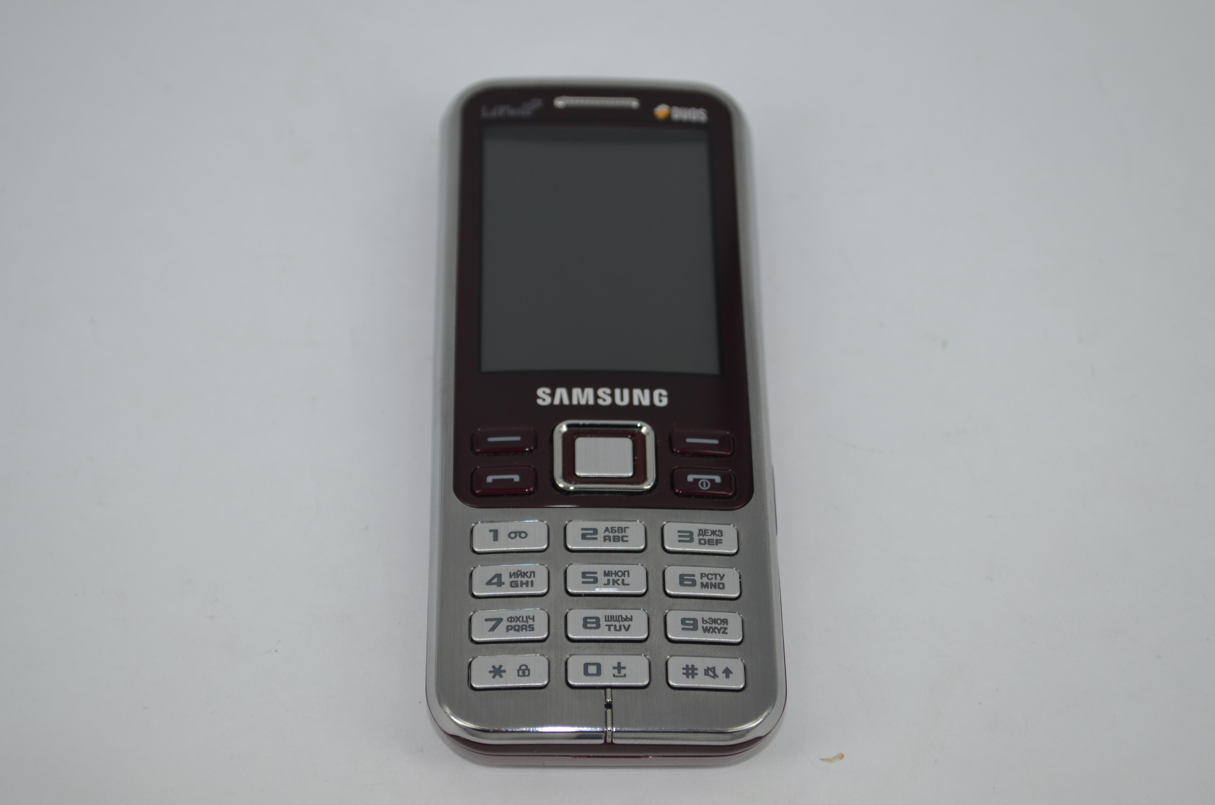 Старый кнопочный самсунг. Samsung gt-c3322 Duos la fleur. Samsung gt-c3322. Samsung c3322 Duos. Samsung la fleur кнопочный c3322.