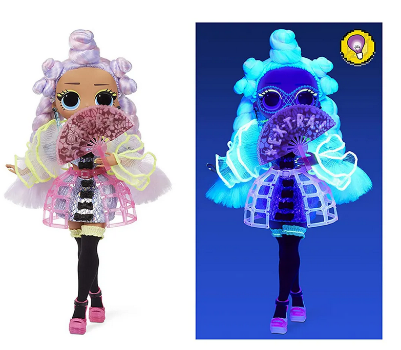 

Кукла L.O.L. LIL OUTRAGEOUS LITTLES Surprise Кукла OMG Dance Doll- Miss Royale, 25 см, Интерактивная упаковка. Потяните за шторку в крышке коробки — танцовщица на экране ретро-телевизора поменяет позу. Внутреннее пространство кейса оформлено как бальный з