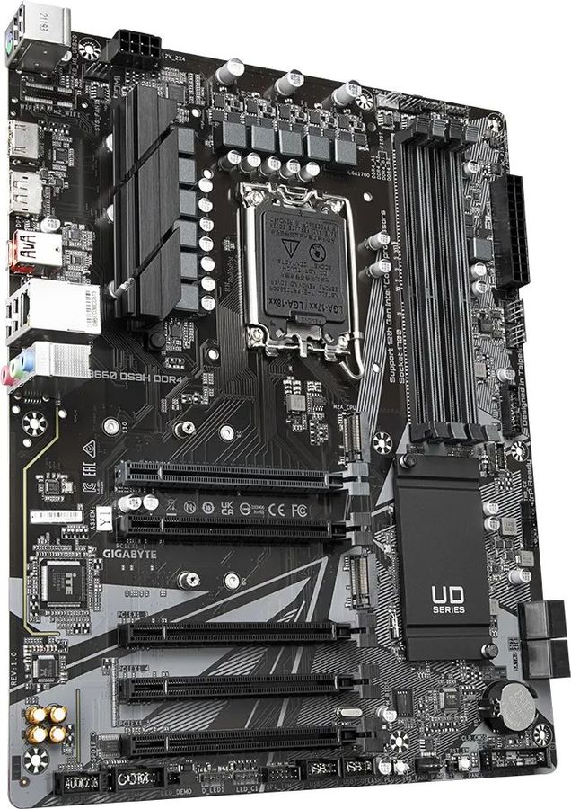 

Материнская плата GIGABYTE B660 DS3H DDR4, Socket1700, Intel B660, 4xDDR4, 5PCI-Ex16, 4SATA3, 7.1-ch, GLAN, 2 USB 3.0, 1 USB 3.2, 2 USB Type-C, HDMI, DP, ATX, Retail, B660 DS3H DDR4