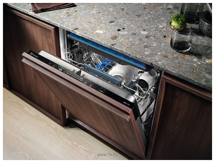 

Посудомоечная машина встраиваемая узкая Electrolux EEM23100L, белый (EEM23100L), EEM23100L
