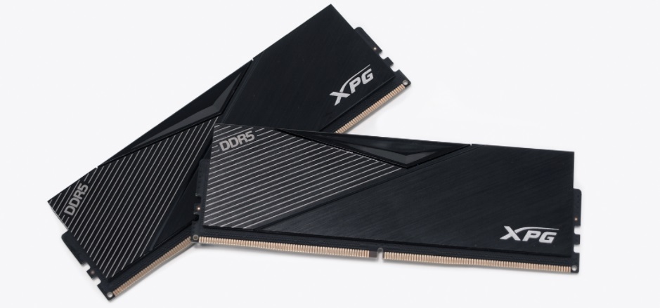 

Комплект памяти DDR5 DIMM 16Gb (2x8Gb), 5200MHz, CL38, 1.25V, ADATA, XPG Lancer (AX5U5200C388G-DCLABK) Retail, AX5U5200C388G-DCLABK