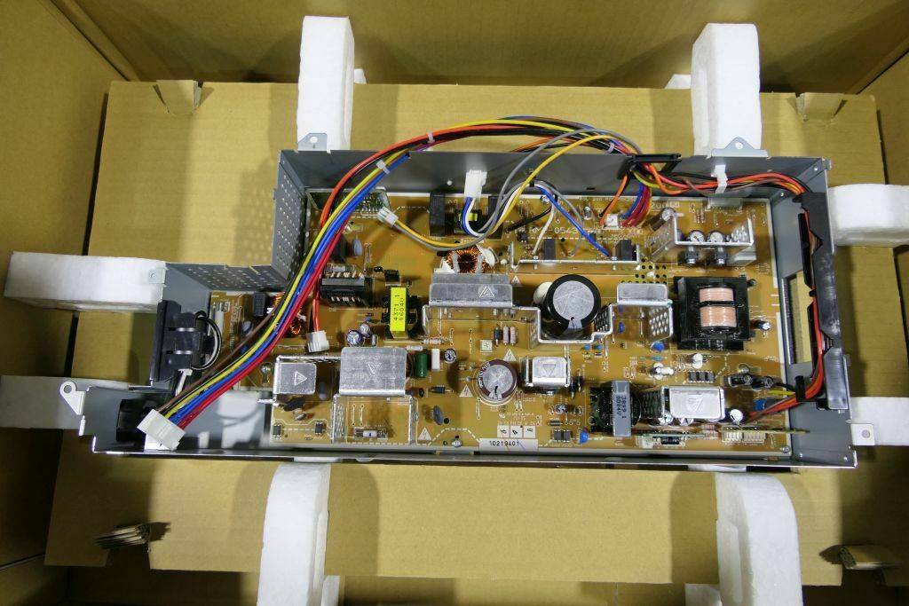 

Плата питания низковольтная оригинальная для LJ M806 (RM2-0545-000CN), 0