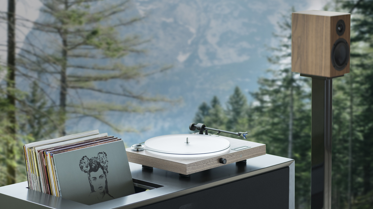 

Проигрыватель винила PRO-JECT SET JUKEBOX S2 + SPEAKER BOX 5 S2 WALNUT, орех, SET JUKEBOX S2 + SPEAKER BOX 5 S2 WALNUT