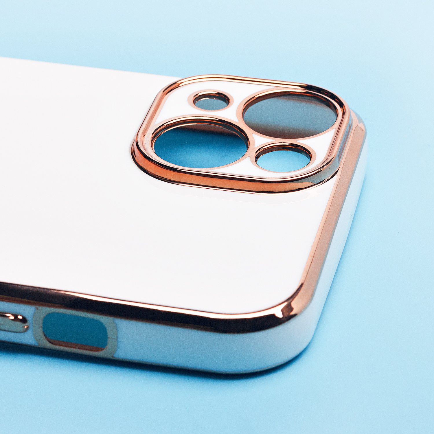 

Чехол-накладка SC301 для смартфона Apple iPhone 14, силикон, белый (214553)