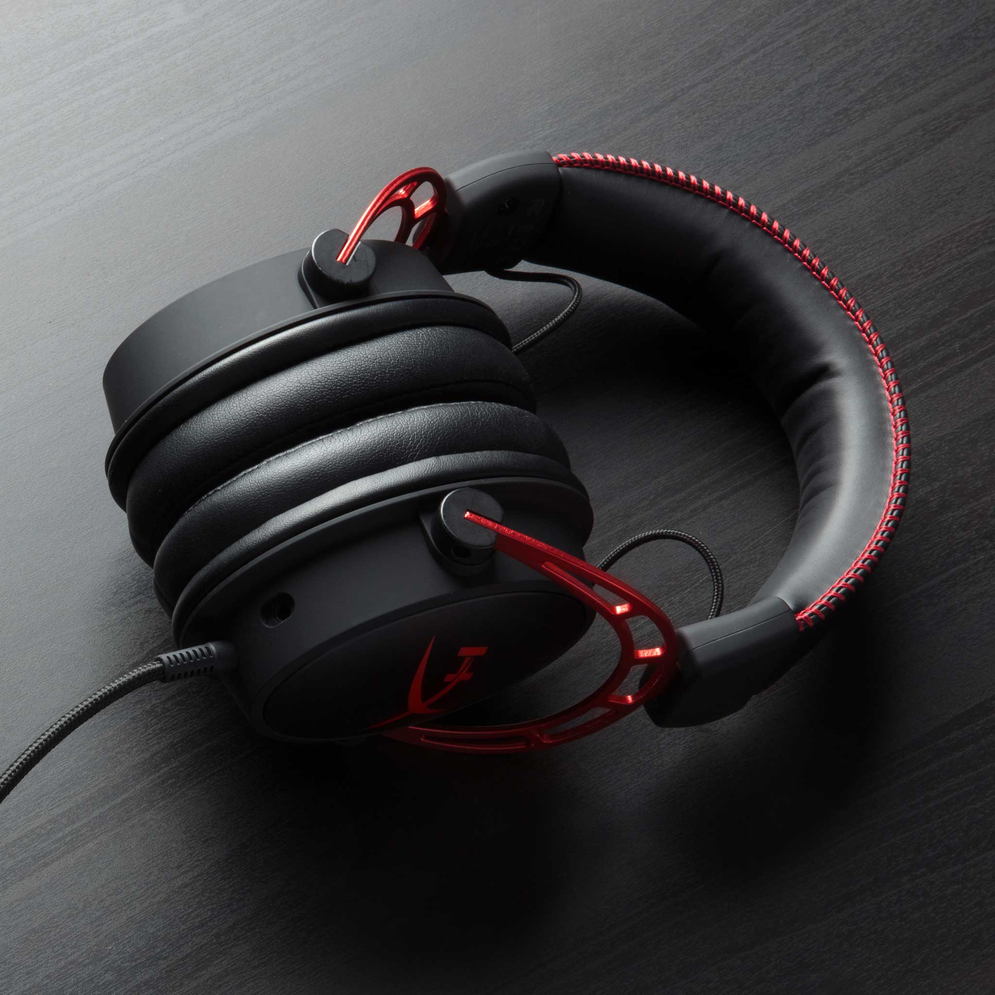 Hyper наушники. Наушники HYPERX cloud Alpha 2. Наушники HYPERX cloud Alpha. Наушники HYPERX cloud Alpha HX-HSCA-Rd. Игровые наушники HYPERX cloud Alpha Red.