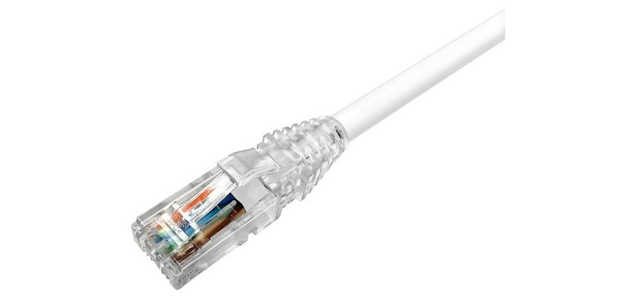 Патч-корд UTP кат.6a, 3м, RJ45-RJ45, белый, CCA, LSZH, CommScope (NPC6AUZDB-WT003M)