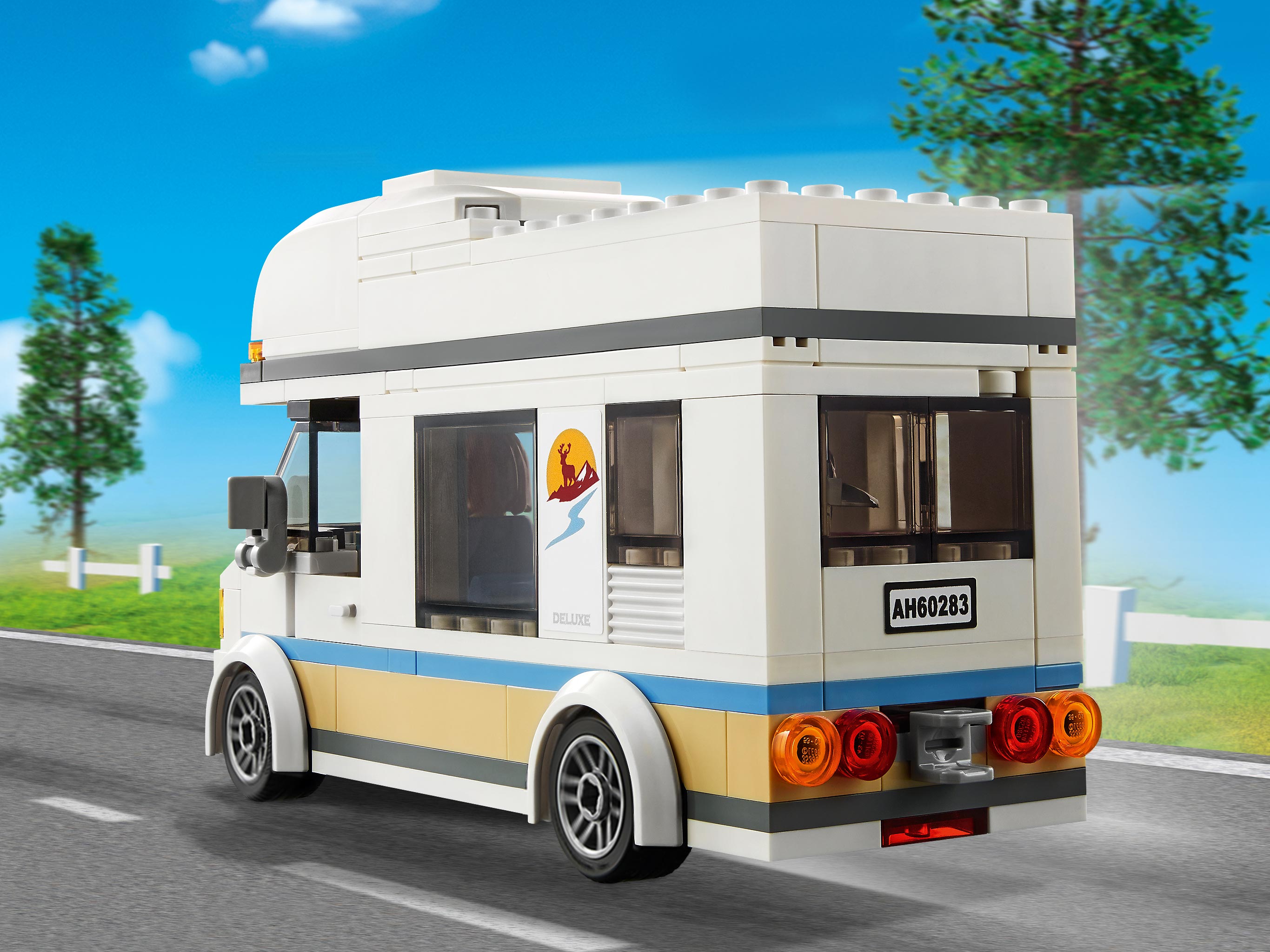 Конструктор LEGO City Great Vehicles Holiday Camper Van, деталей: 190,  1166756 купить в Барнауле в интернет-магазине e2e4