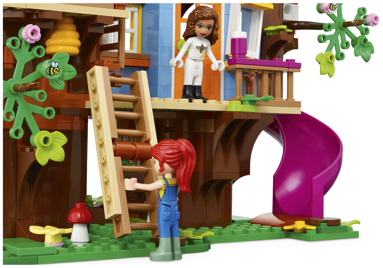 Конструктор LEGO Friends Дом друзей на дереве, деталей: 1114, 1166910  купить в Новосибирске в интернет-магазине e2e4