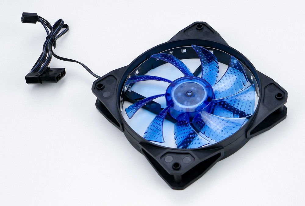 Вентилятор DIGMA DFAN-LED-BLUE, 120 мм, 1200rpm, 23 дБ, 3-pin+4-pin Molex, 1шт, синий (DFAN-LED-BLUE) - фото 1