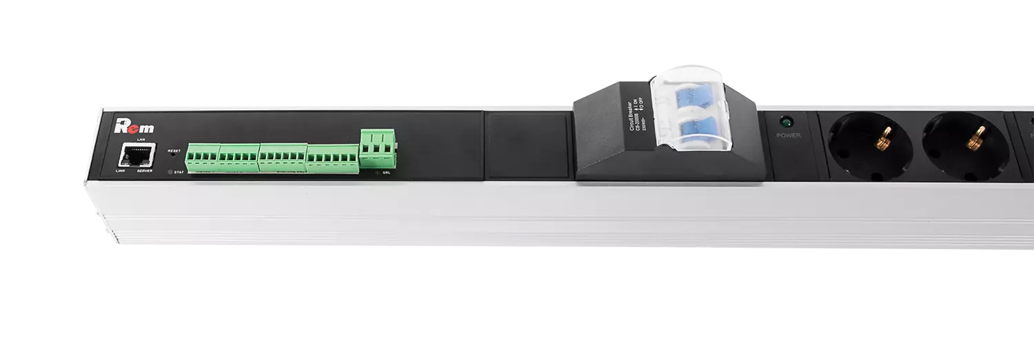 

Блок розеток (PDU) Rem R-MC1-32-8x2S-A-1820-K, 1U, кол-во розеток:16 (16xЕвро), 32А, черный (30112229200), R-MC1-32-8x2S-A-1820-K