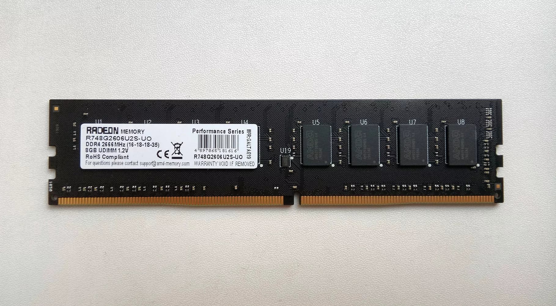 Память DDR4 DIMM 8Gb, 2666MHz, CL16, 1.2 В, AMD, Radeon R7 Performance Series (R748G2606U2S-UO) б/у, после ремонта, следы монтажа