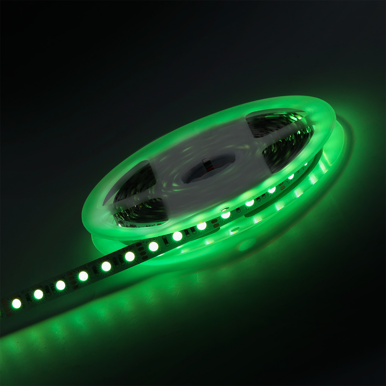 

Лента светодиодная, 5 м, SMD 5050, 84 шт./21.6 Вт на метр, 12V, RGB, IP20 Smartbuy (SBL-IP20-21-6-RGB)