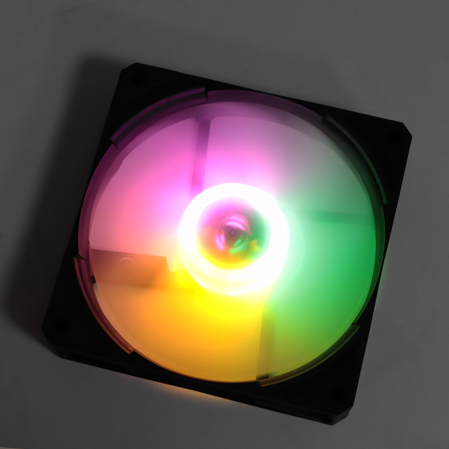 

Вентилятор TESLA RGB120 LB, 120 мм, 1200rpm, 21 дБ, 3-pin+4-pin Molex, 1шт, черный, FRGB подсветка (TSL-120-LB), RGB120 LB