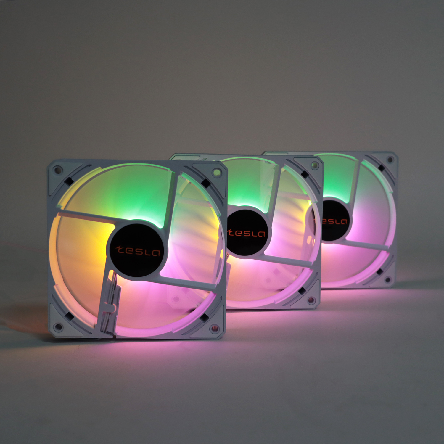 Комплект вентиляторов TESLA RGB120 LW3, 120 мм, 3шт (TSL-120-LW3)