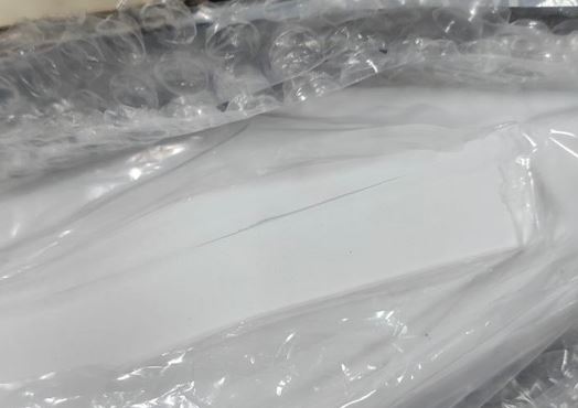 Бумага рулон 24"(610мм) x 45 м, втулка 2" (50.8мм), 80 г/м², матовая, Lomond (1202161) для струйной печати Порез бумаги при распаковке, повреждено 4-слоя