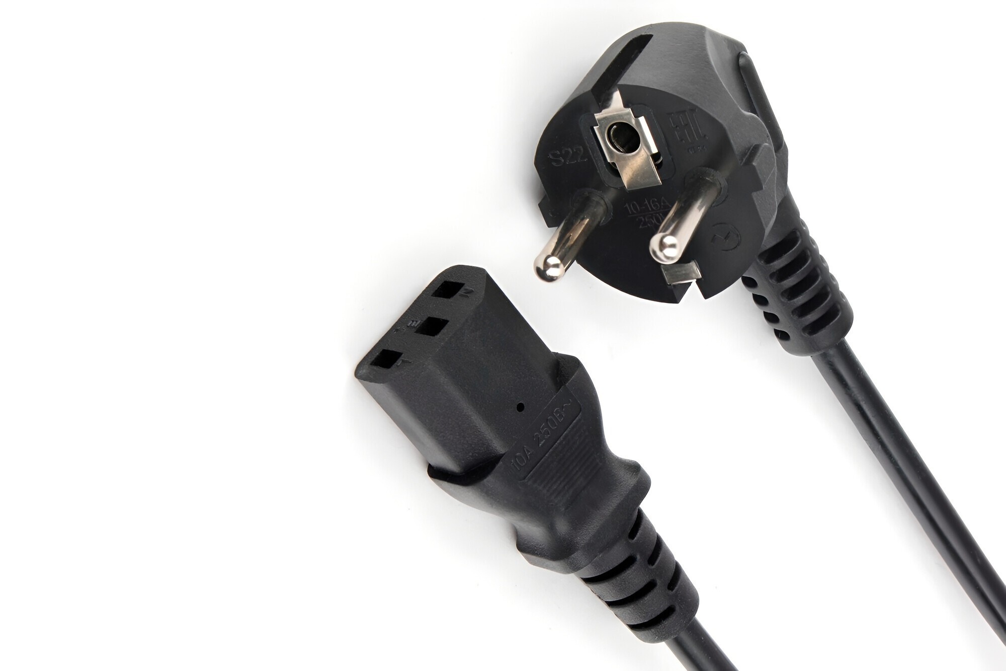 

Кабель питания IEC-320-C13-Schuko (Euro)(M) угловая вилка/прямой штекер, 10А, 3 м, черный Power Cube RPC-186 (RPC-186BLXL-PRO3)