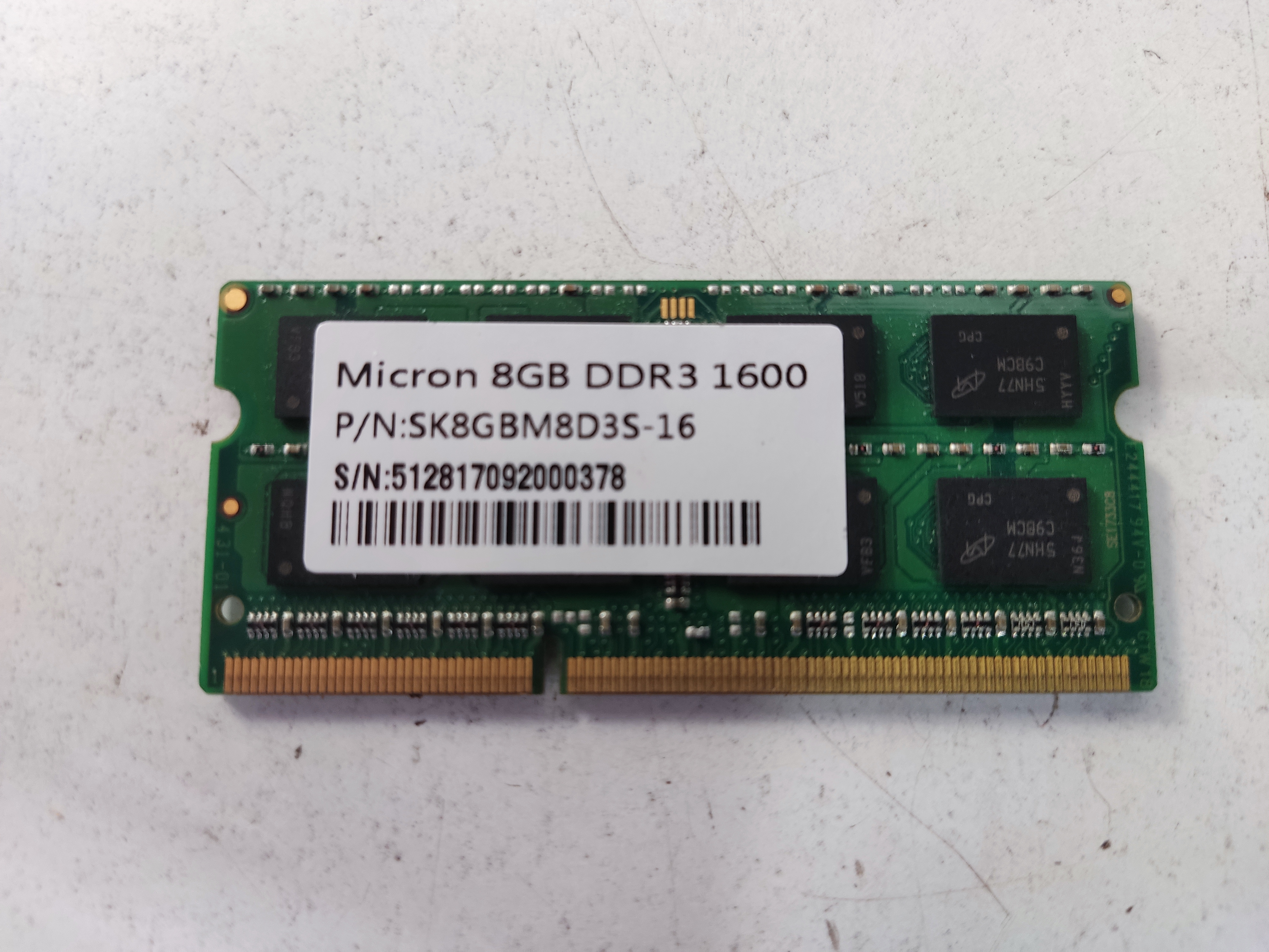 Память DDR3 SODIMM 8Gb, 1600MHz, CL11, 1.5V Micron (SK8GBM8D3S-16) б/у, следы монтажа