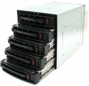 

Корзина SuperMicro M35TQB, 5x3.5" в отсек 3x5.25" HS, для корпусов серии 743/745/747/748, черный (CSE-M35TQB), M35TQB
