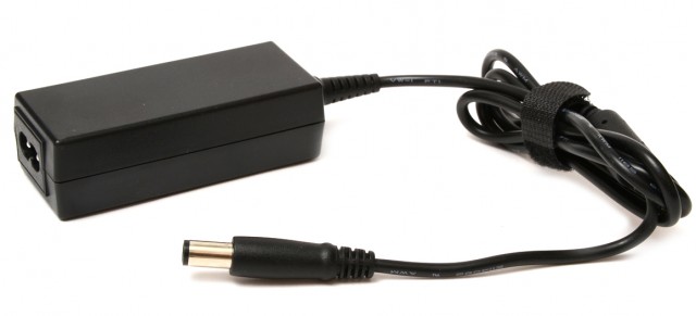 

Адаптер питания Pitatel для HP Compaq 19.5V 2.05 (7.4x5.0) (AD-150), AD-150