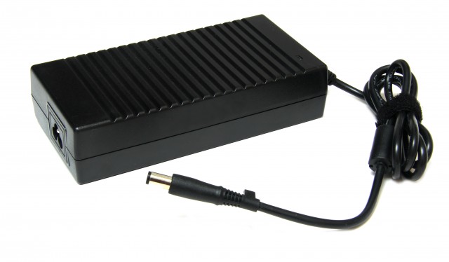

Адаптер питания Pitatel для HP Compaq 19V 9.5A (7.4x5.0, 1 pin) (AD-198), AD-198