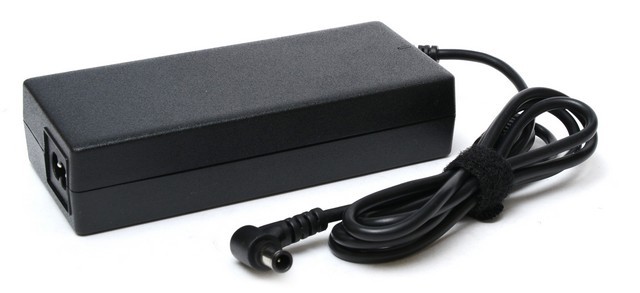 

Адаптер питания Pitatel для Sony 19.5V 2.15A (6.5x4.4, 1 pin) (AD-125), AD-125