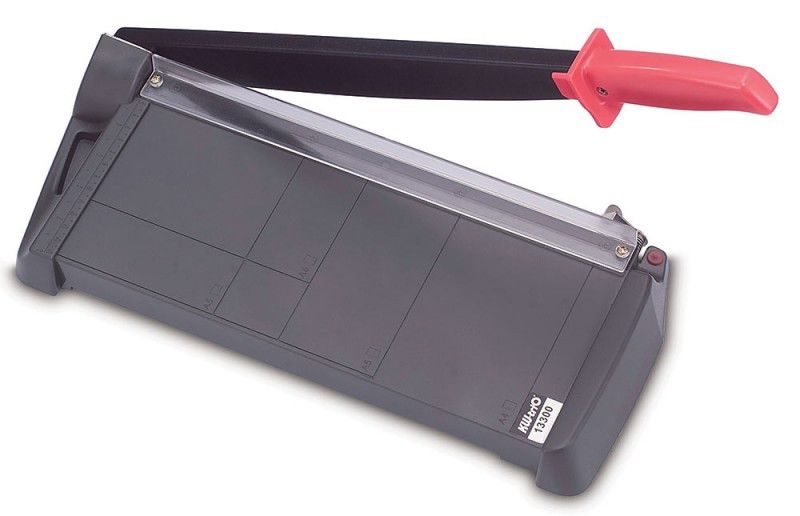 

Резак сабельный Kw-Trio 13300, 306мм, A4, 7 листов, ручной прижим, 13300