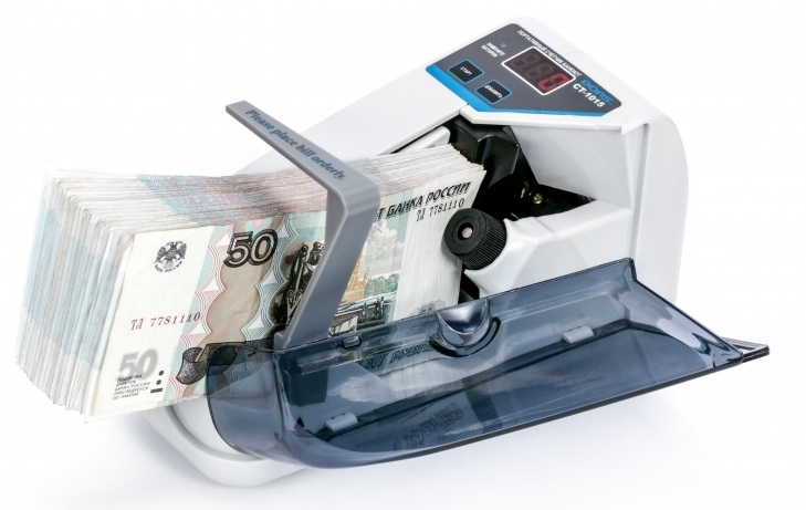 Счетчик банкнот Dors CT1015, мультивалюта, 600 б/м