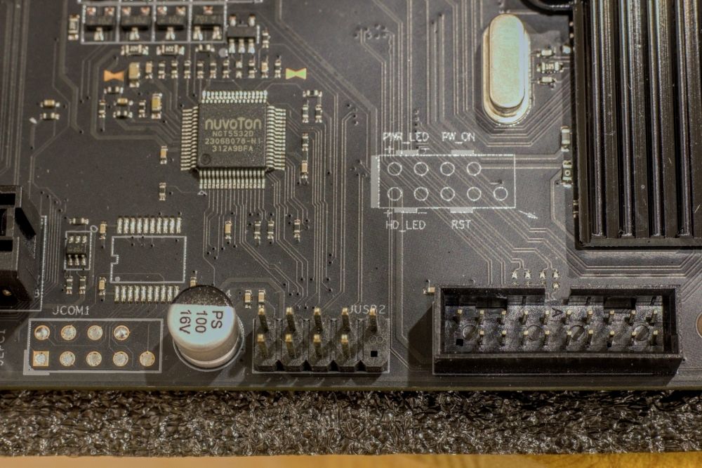 31-Huananzhi-xeon-e2e4.jpg