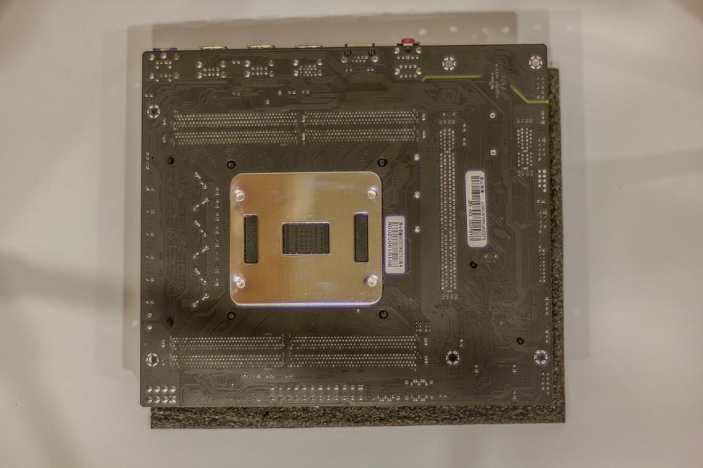 35-Huananzhi-xeon-e2e4.jpg