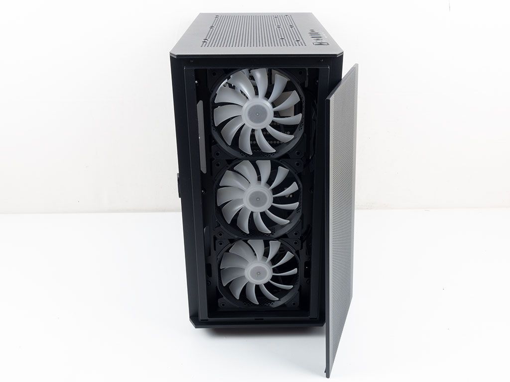 4-MONTECH AIR 100 ARGB.jpg