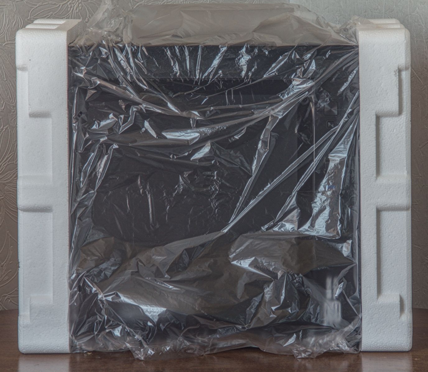 gfx06-box-inside.jpg