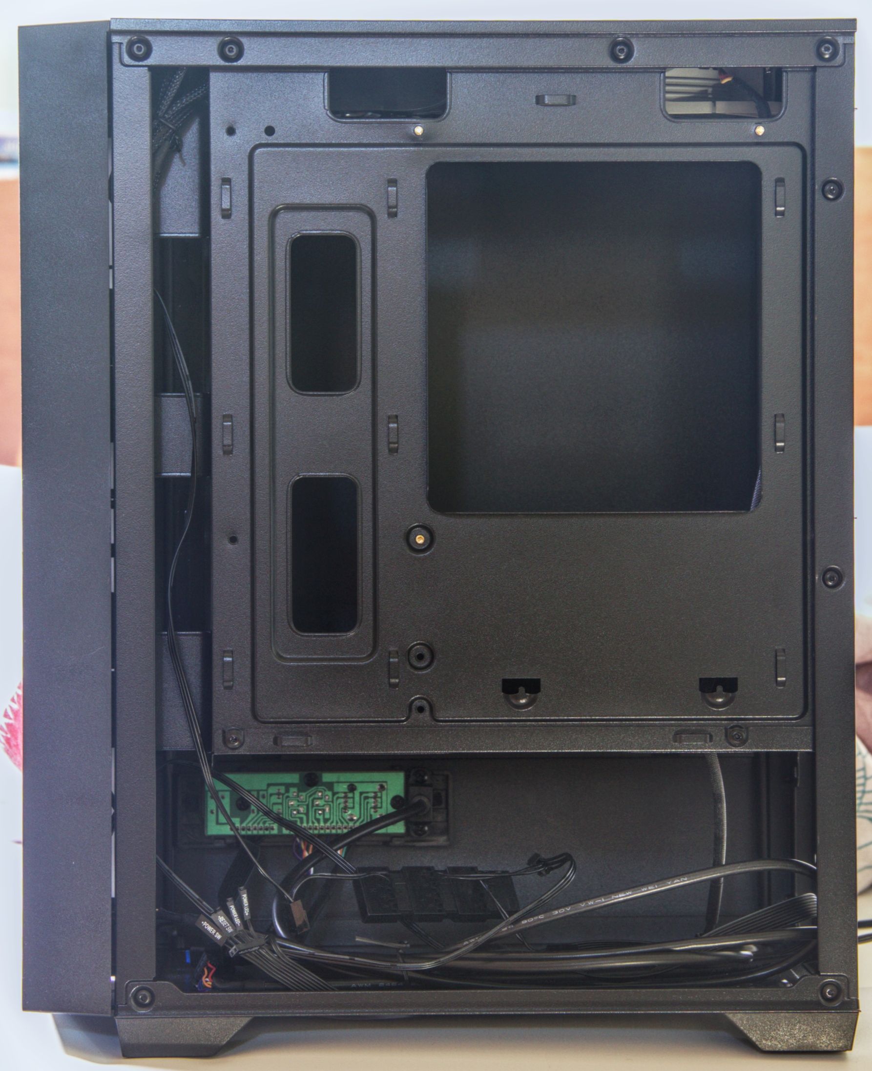 gfx06-mb-tray-back.jpg